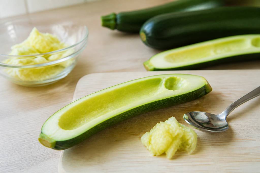 Comment dégorger des courgettes facilement pour réussir vos recettes